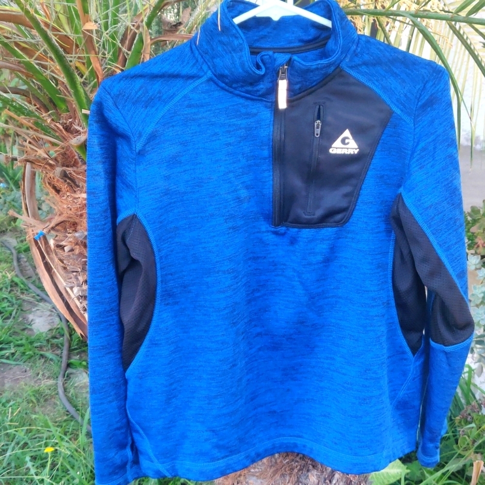 Gerry boy sweater size L